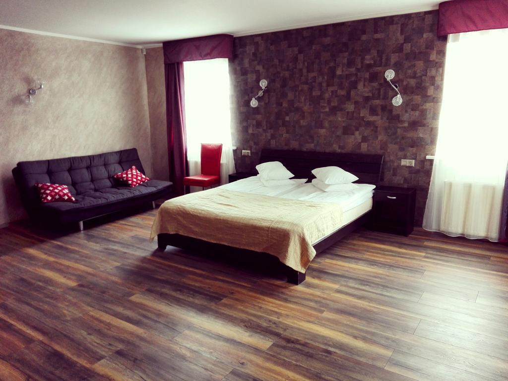 Urusel Guesthouse Tallinn Exteriör bild